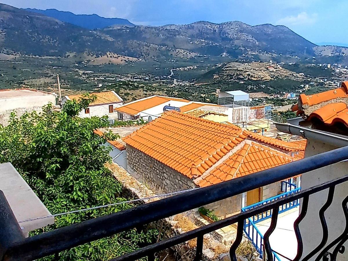 Amphora Guesthouse Himarë Exterior foto