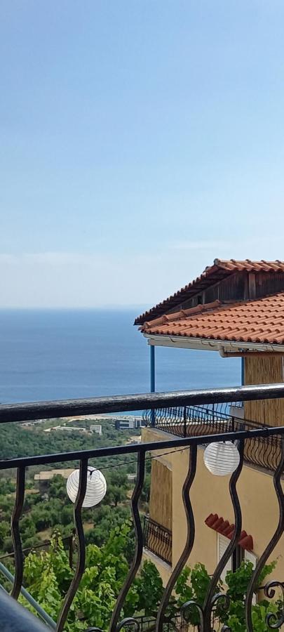 Amphora Guesthouse Himarë Exterior foto