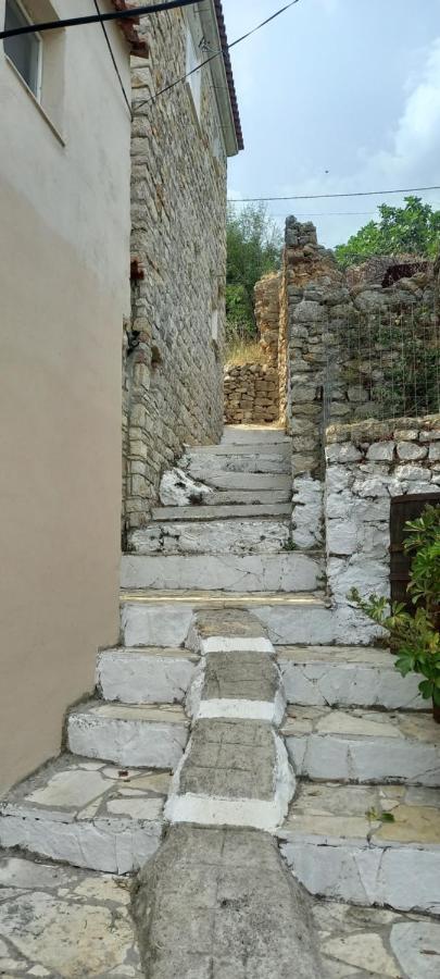 Amphora Guesthouse Himarë Exterior foto